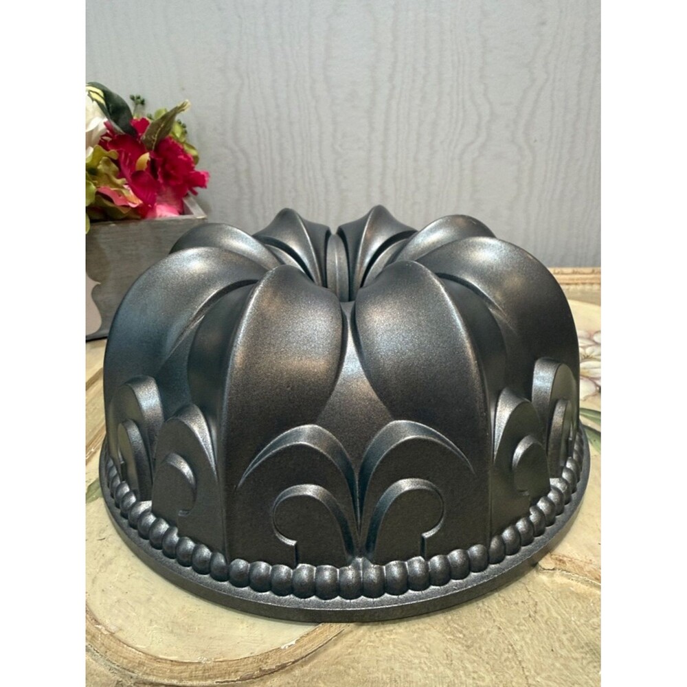 Nordic Ware Fleur De Lis  Bundt Pan